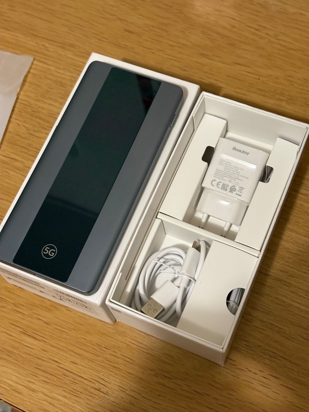 Modem & Router: 5G Mobile WIFI Pro – Nuovo (secondo la descrizione) da Stans venduto da tas_dnj7 3