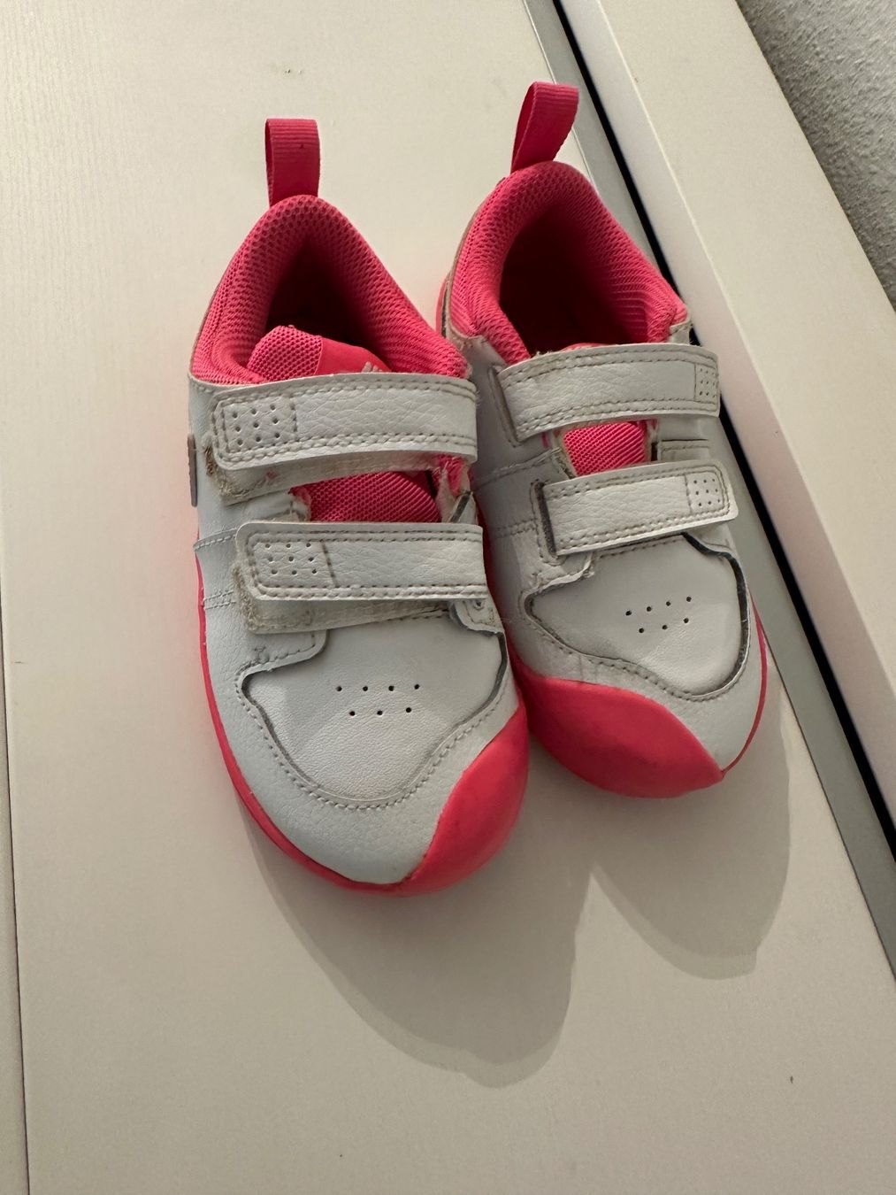 Nike Scarpe per ragazzi: Nike Girl Sneakers 25 – Usato da Zürich venduto da Bybyana 1