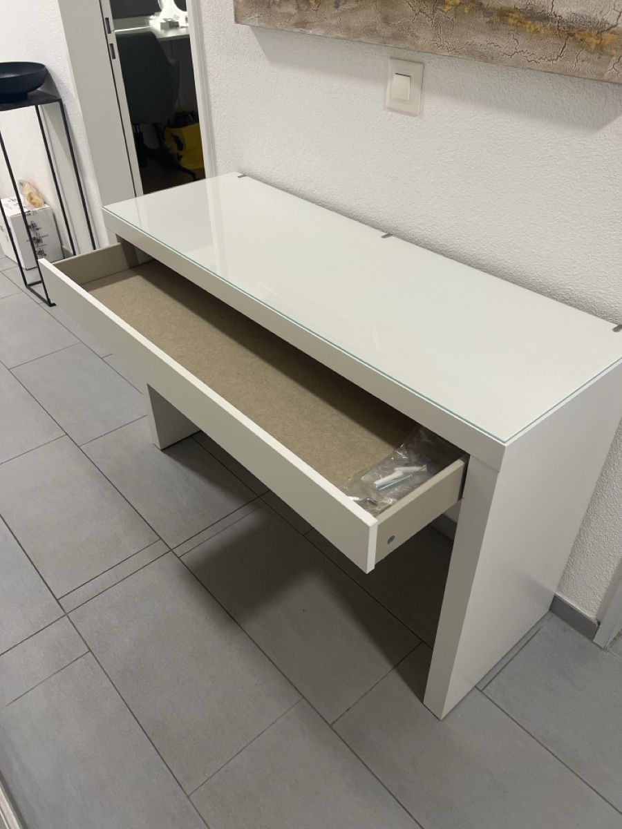 Ikea Tavoli da trucco: Schminktisch – Usato da Spreitenbach venduto da jml57 1