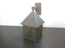 Gebrauchte zum Teil rostige Eisen Wandlampe