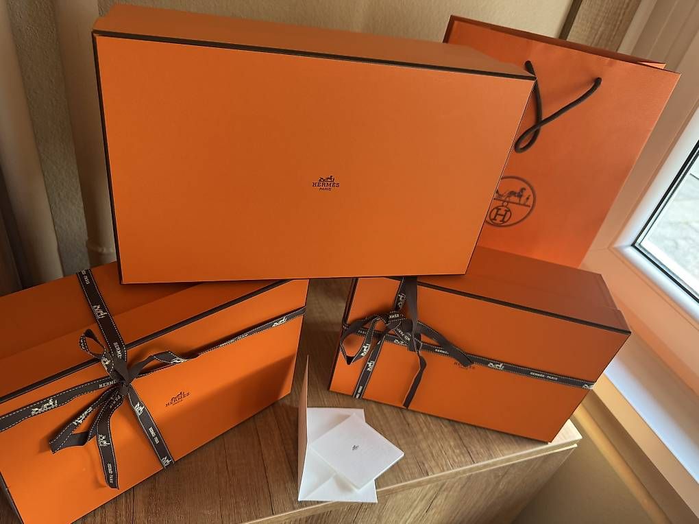 Hermès Borse: Originales Hermès Luxus-Boxen und Papiertaschen-Set – Usato da Emmetten venduto da kel_982x 3