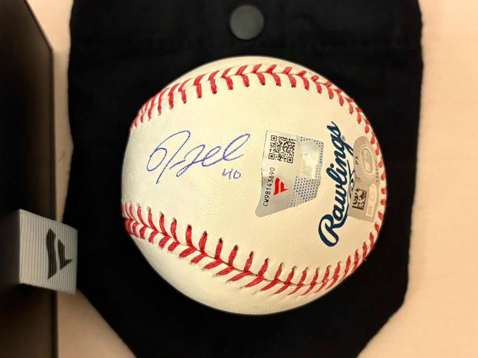 Ballons: Fanatics Under Wraps signed Ball Hunter Green & Nick Lodolo – Neuf avec emballage d'origine à St.Gallen par bue_x6yz 2
