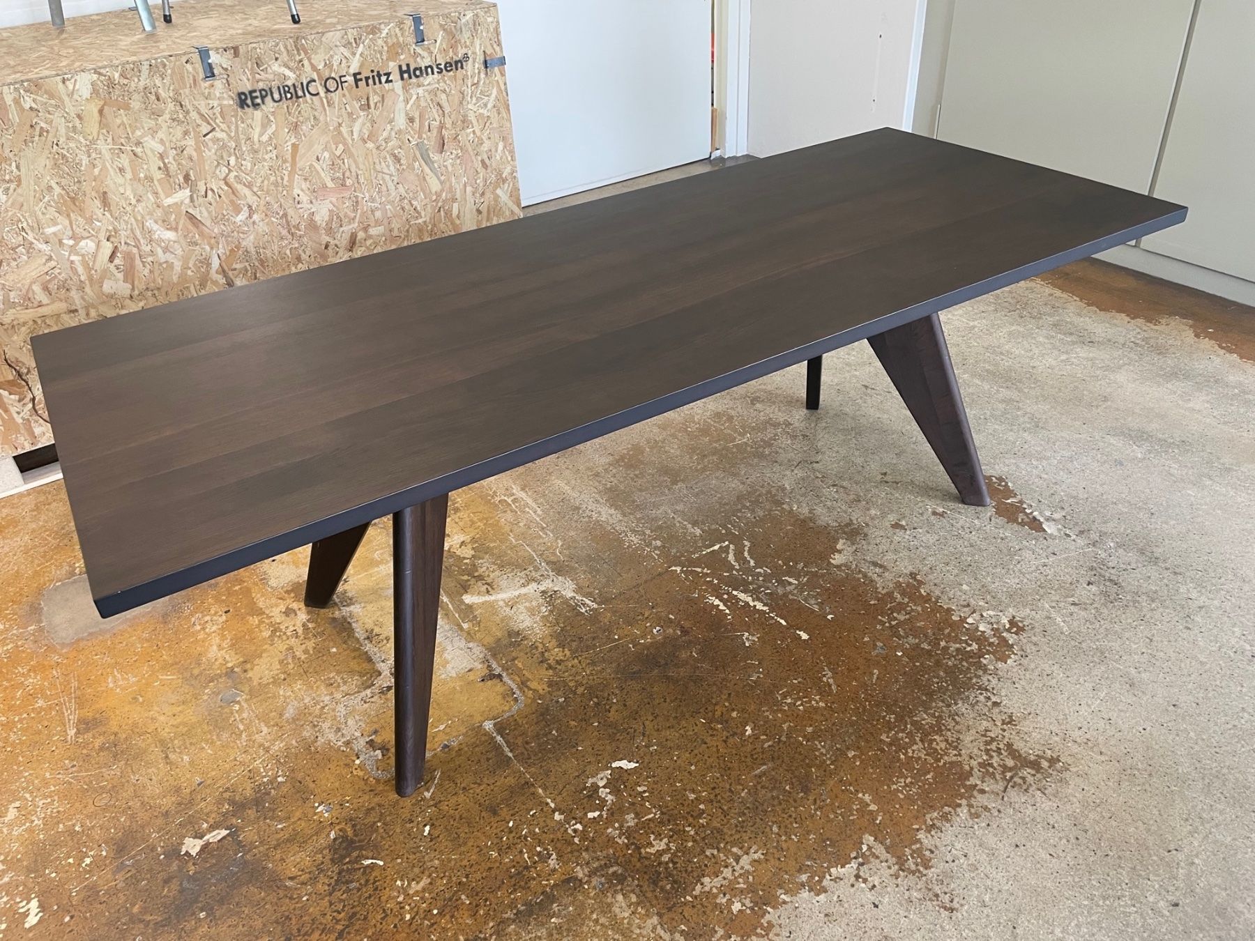 Vitra Tavoli: vitra. Table S.A.M. Bois_Jean Prouvé, 1941 – Usato da Herisau venduto da playoff15