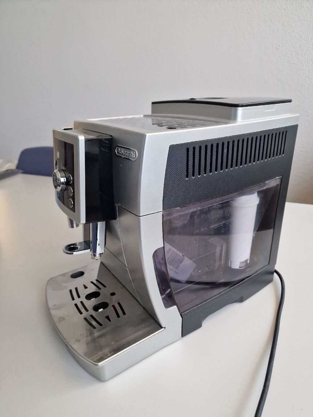 De'Longhi Kaffeemaschinen & Espressomaschinen: Kaffeemaschine De Longhi ECAM23.420 – Gebraucht aus Oftringen von Tunertune 2