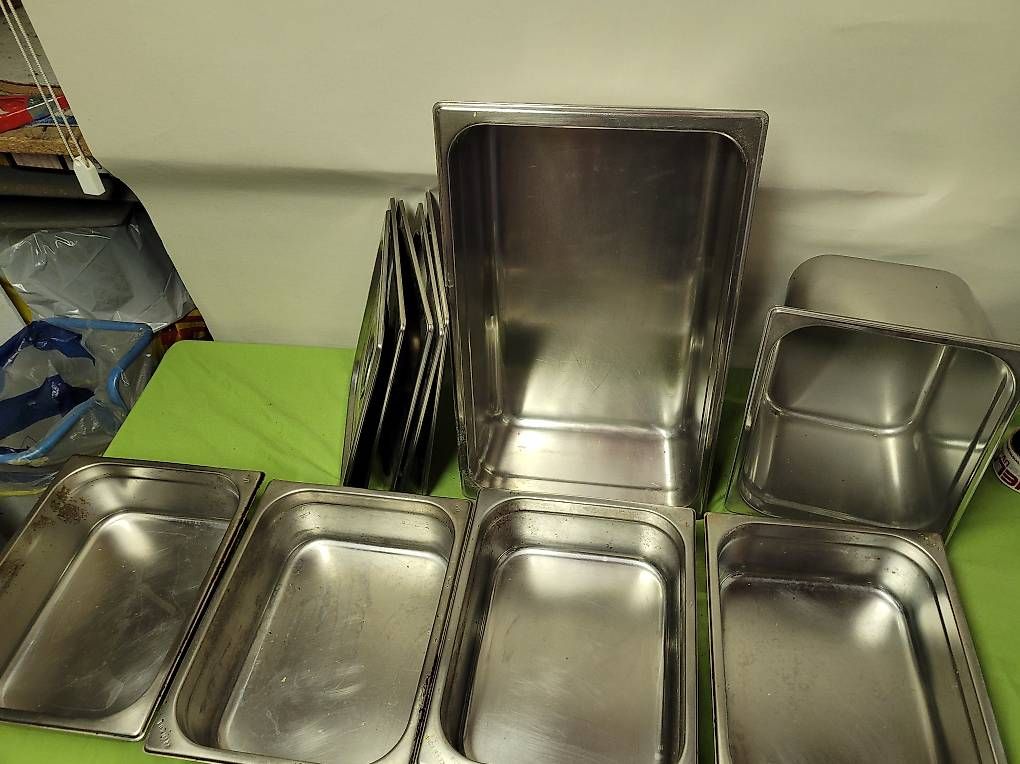 Cucine complete: lot No 2 de bacs GN – Usato da Le Landeron venduto da Pol_Liquidations 1