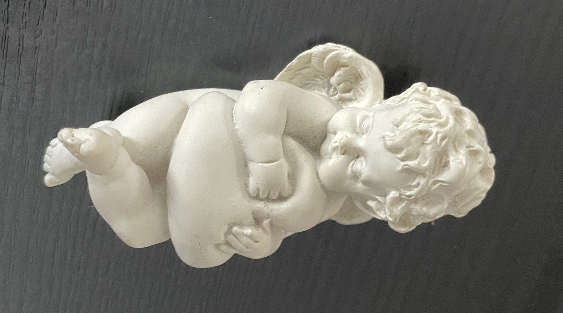 Figuren: Engel mit Herz Figur Ton Devotionalie Deko Grabschmuck – Gebraucht aus Oftringen von allesmeins