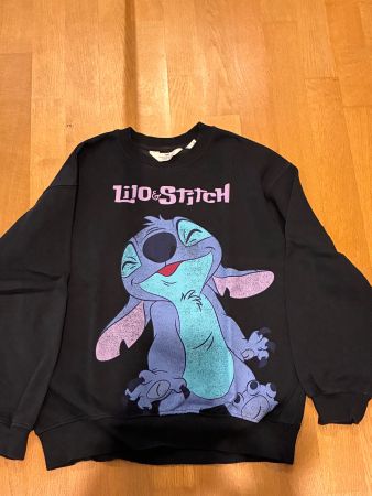 Pull Lilo et Stitch noir + pull sport taille 146-152