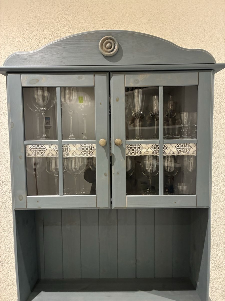 Credenze: Küchenbuffet Geschirrschrank – Usato da Gränichen venduto da SabineZ01 1