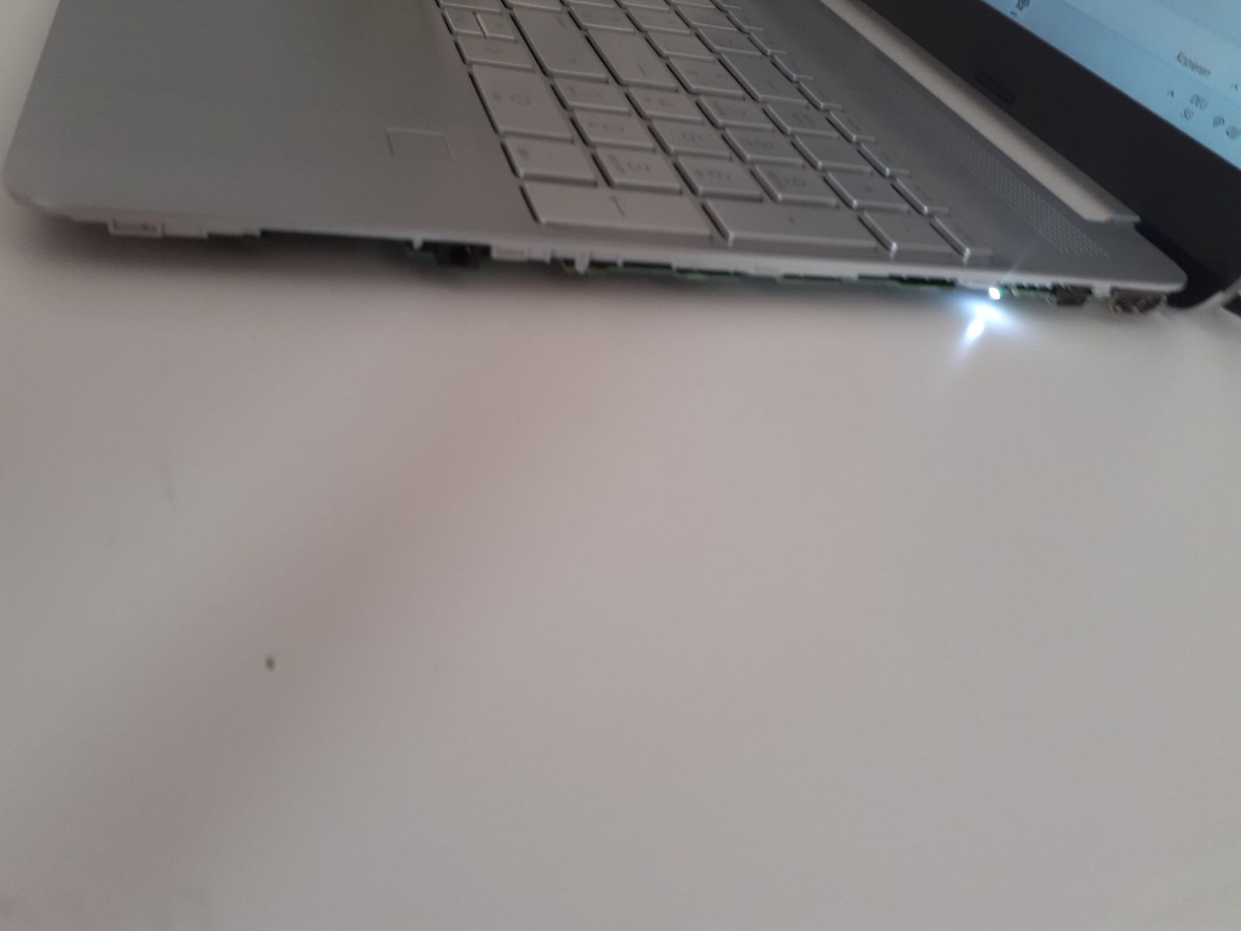 Hewlett Packard Portables: HP Laptop – D'occasion à Chur par Blackbook 3