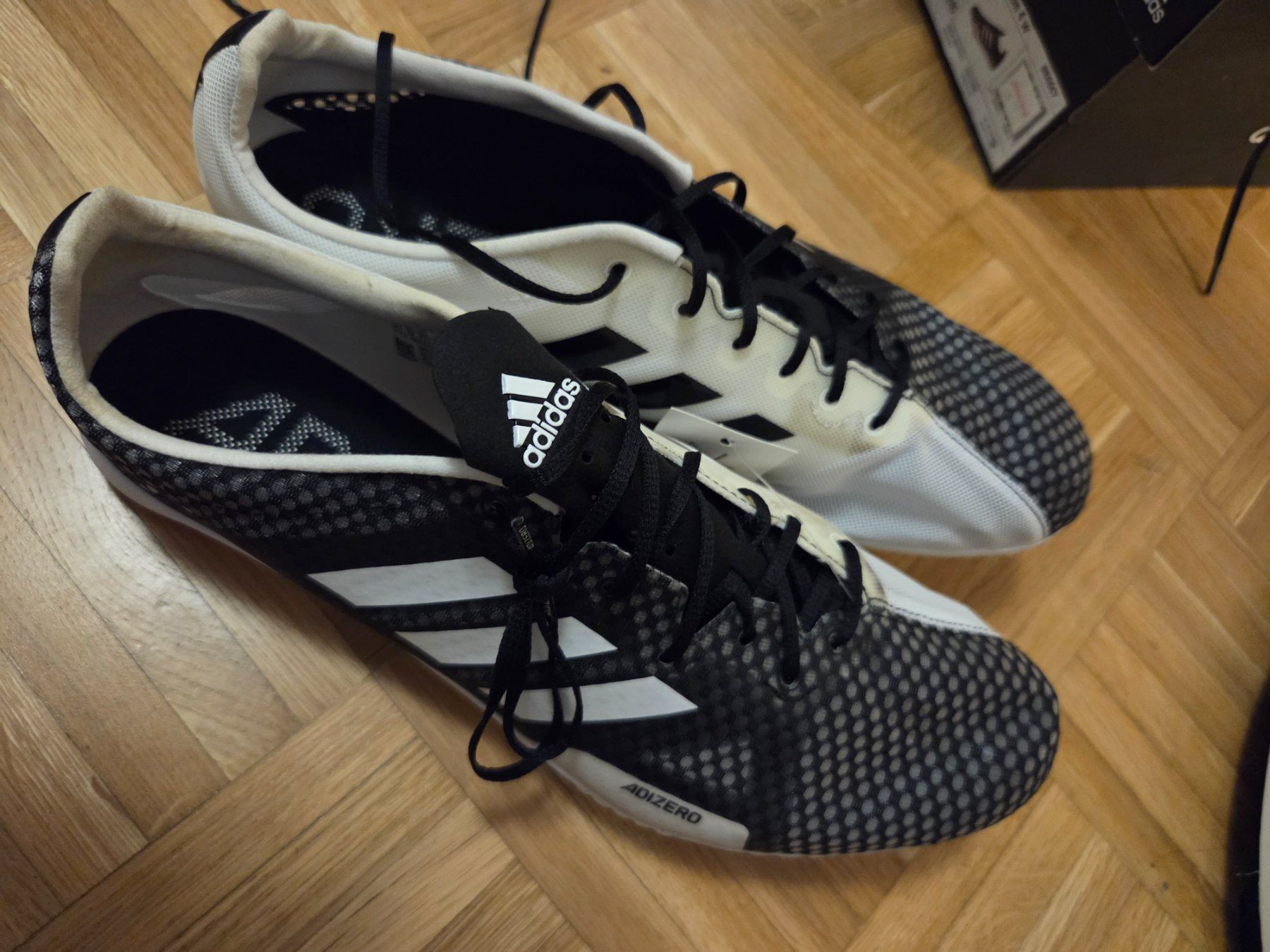 Adidas Scarpe da uomo: Adidas adizero ambition 4 – Usato da Weinfelden venduto da TheWredny 1