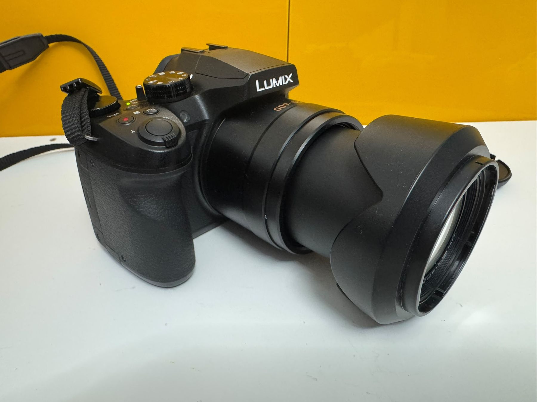 Panasonic Fotocamera: Panasonic Lumix DMC-FZ300 – Nuovo (secondo la descrizione) da Bellevue venduto da agh_v8c7 1