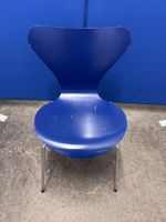 1 Stuhl Fritz Hansen Serie 7 Arne Jacobsen, blau