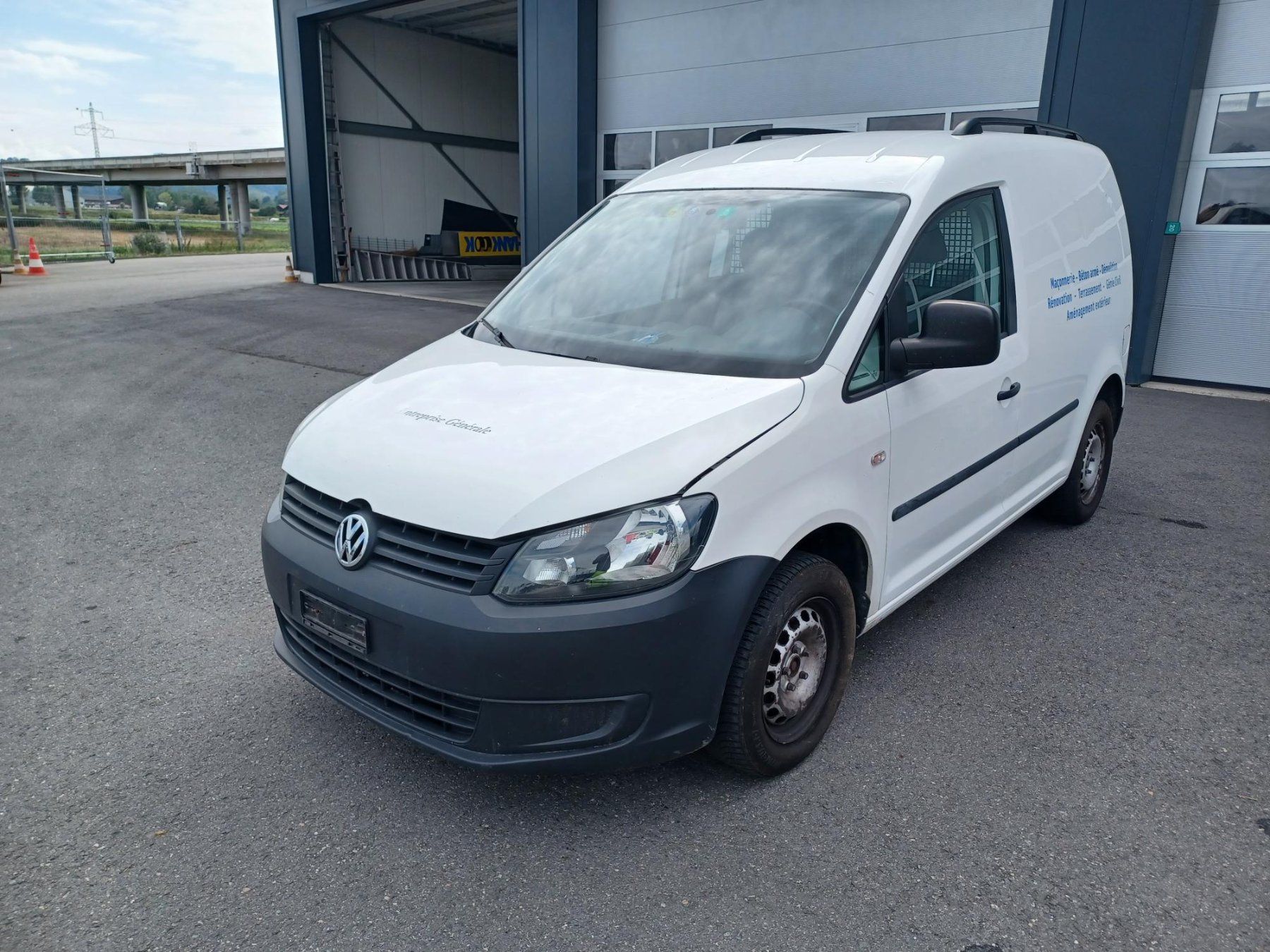 VW Véhicules utilitaires: VW Caddy 1.6 BMT – D'occasion à Yverdon-les-Bains par  1