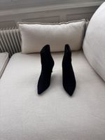 Schwarze Wildleder Stiefeletten, Gr. 37.5 von Veronica Beard