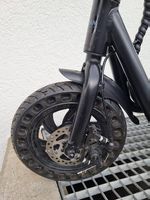 Elektro Skooter mit Sitz & Korb inkl. Schloss