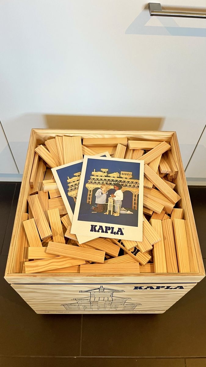 Kapla Giocattoli: Kapla Bausteine Holzplättchen 1000 Stück Box Rollbox – Usato da Basel venduto da kitu 3