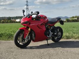 Ducati Supersport 950 s frisch ab SERVICE
