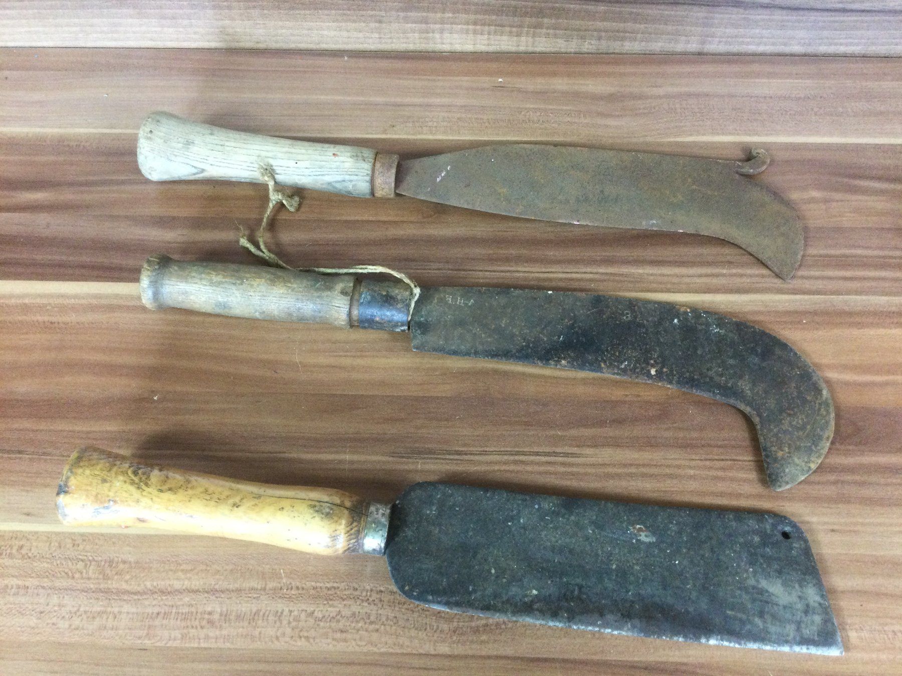 Attrezzi da lavoro: Posten gebrauchte Gertel verschiedene Typen – Usato da Wangen SZ venduto da kuriosum12 4