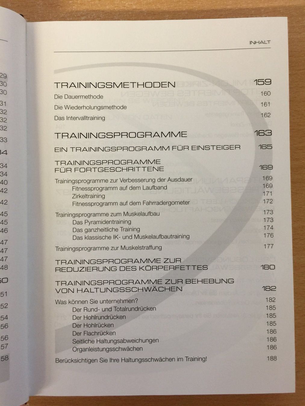 Bücher: Erfolgreich trainieren – Gebraucht aus Glattfelden von cybermaxx 6