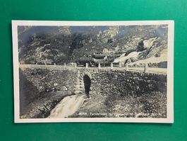 Furkastrasse mit Wasserfall bei Tiefenbach