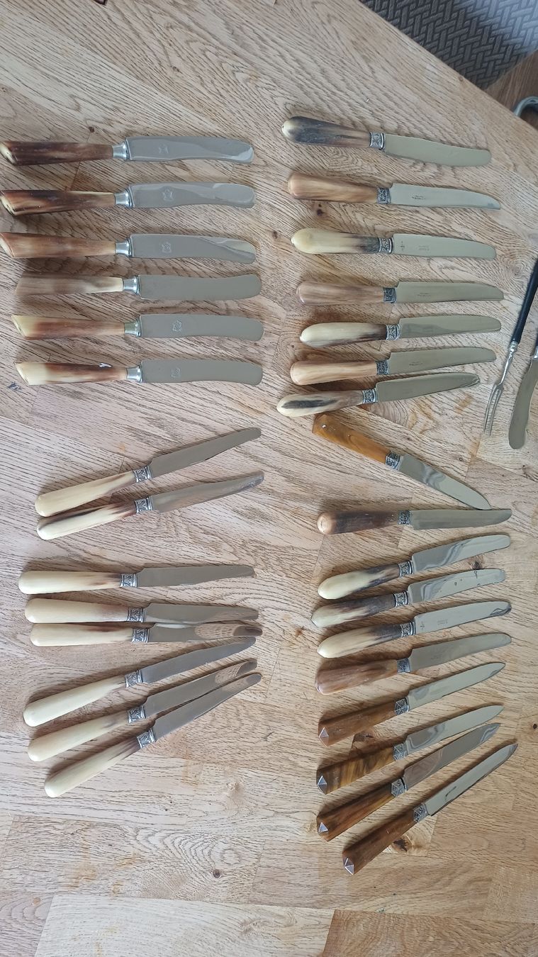 Couverts: Lot alte Messer – D'occasion à Flawil par Naphtali 7