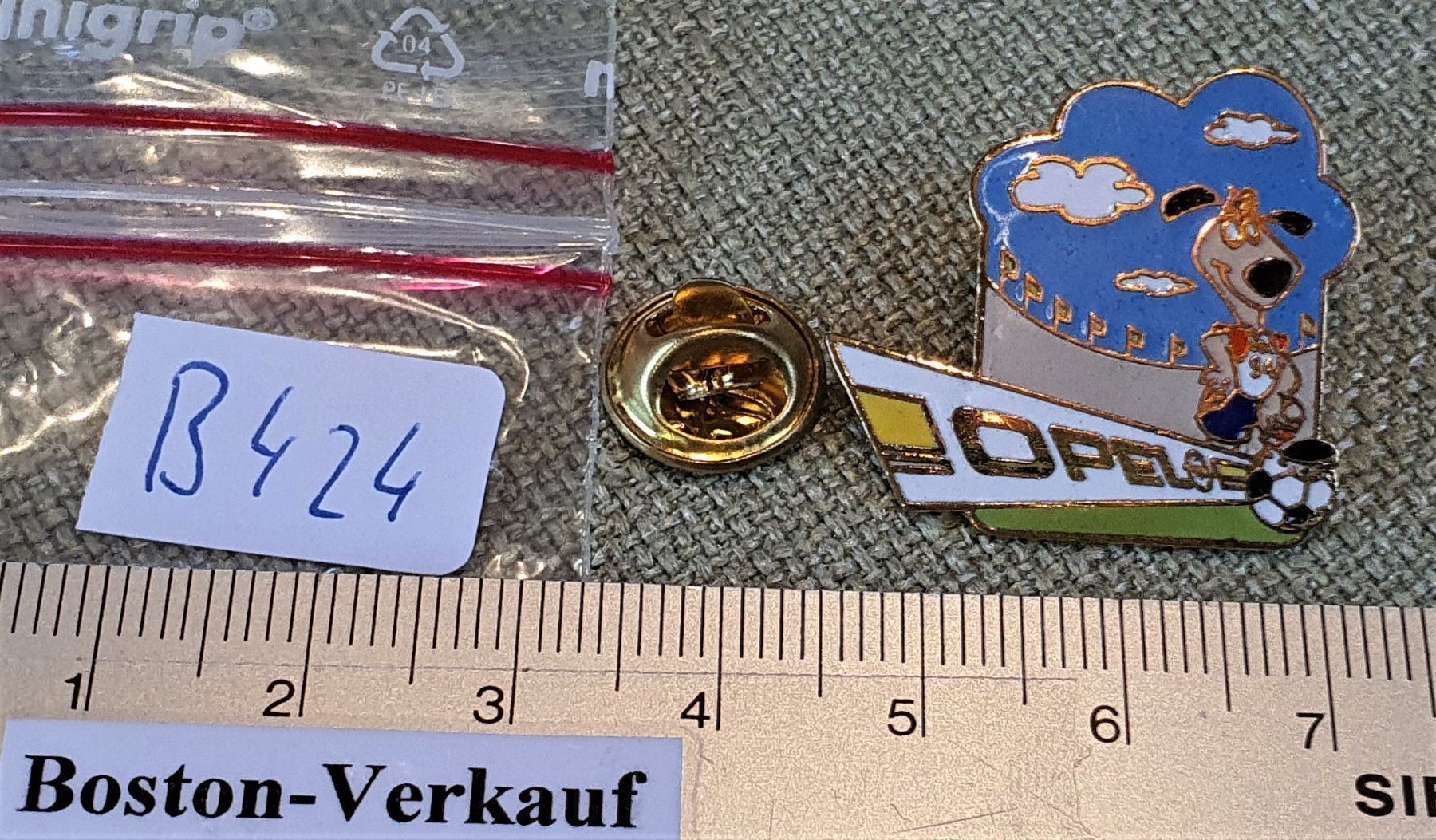 Placchette & Badge: B424 - Pin Opel WM 1994 – Usato da Reinach BL venduto da Boston-Verkauf 3