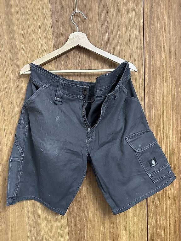 Pantaloni: graue Arbeitshose – Usato da Gais venduto da T_iziana