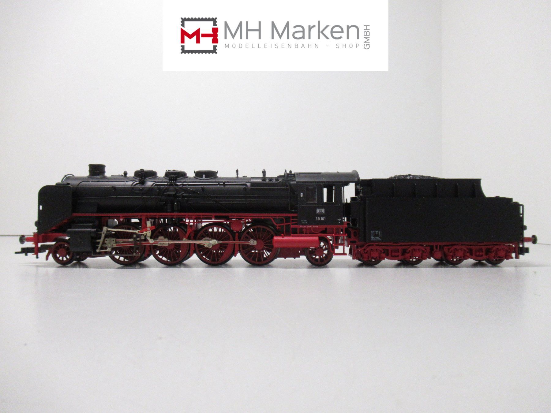 Fleischmann Modellini di ferrovie: Fleischmann 4136 Dampflok BR39 Deutsche Bundesbahn Analog H0 – Usato da Basel venduto da mhmarken