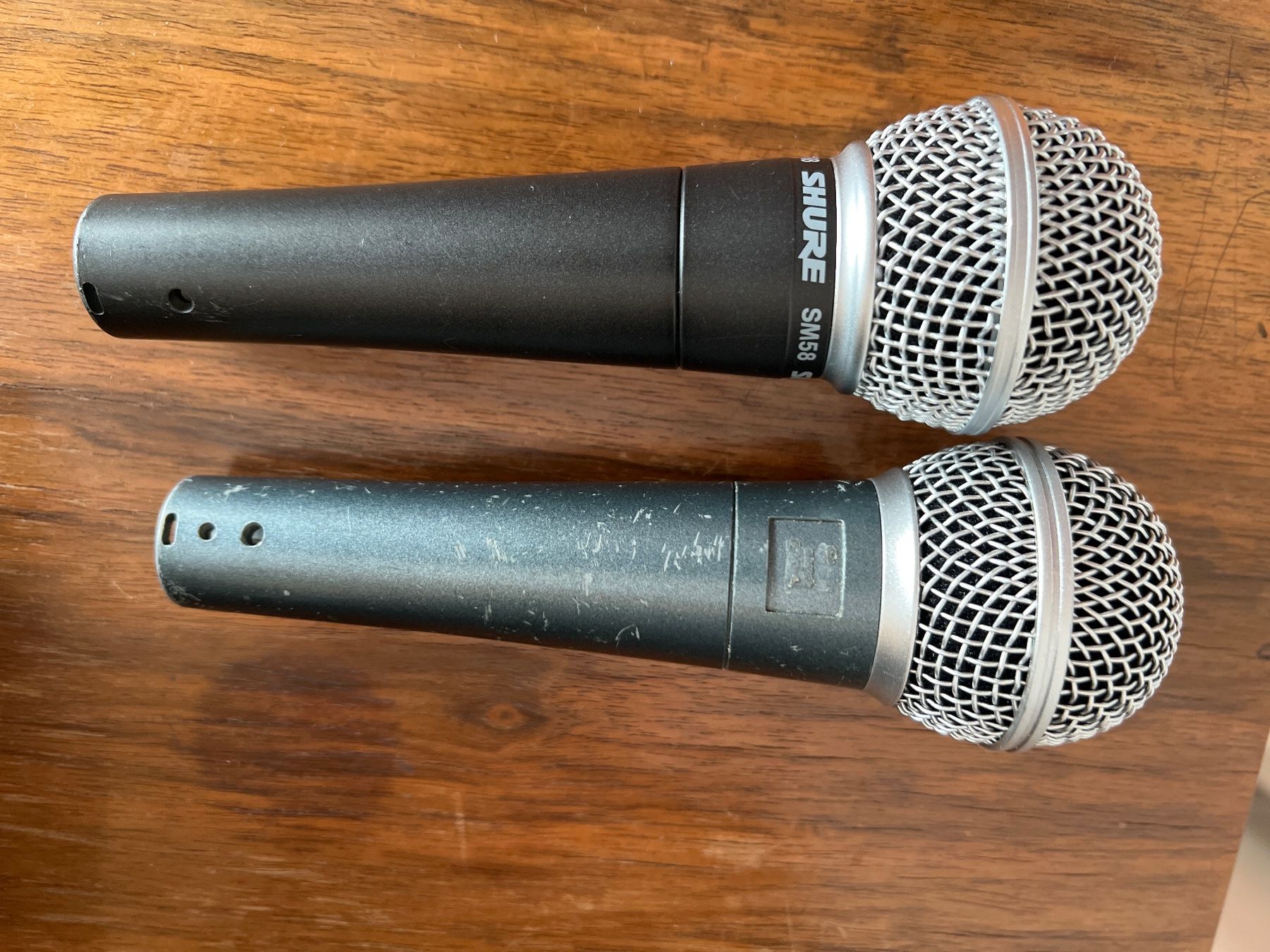 Microfoni: 2 Mikrofone silber guter Zustand – Usato da Gossau SG venduto da sunny063 1