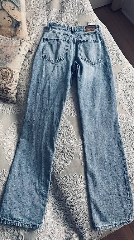 Jeans: Jeans Straight Leg – Usato da Hünenberg See venduto da Schulers 3