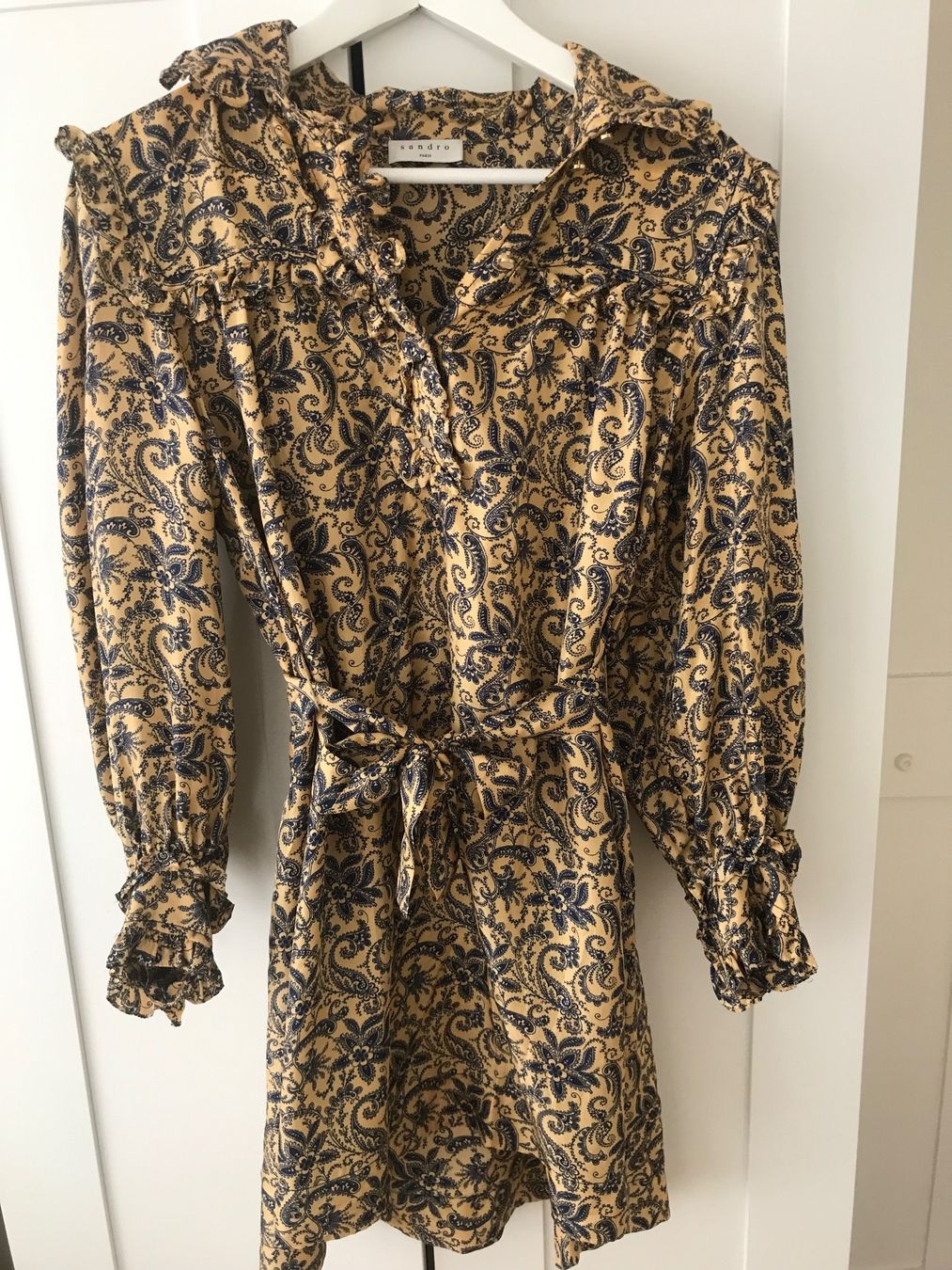 Sandro Vestiti: Sandro Seide Kleid – Nuovo (secondo la descrizione) da Zürich venduto da jujusi 4