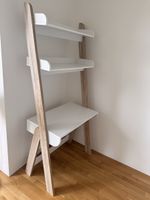 Bureau étagère blanc et bois.