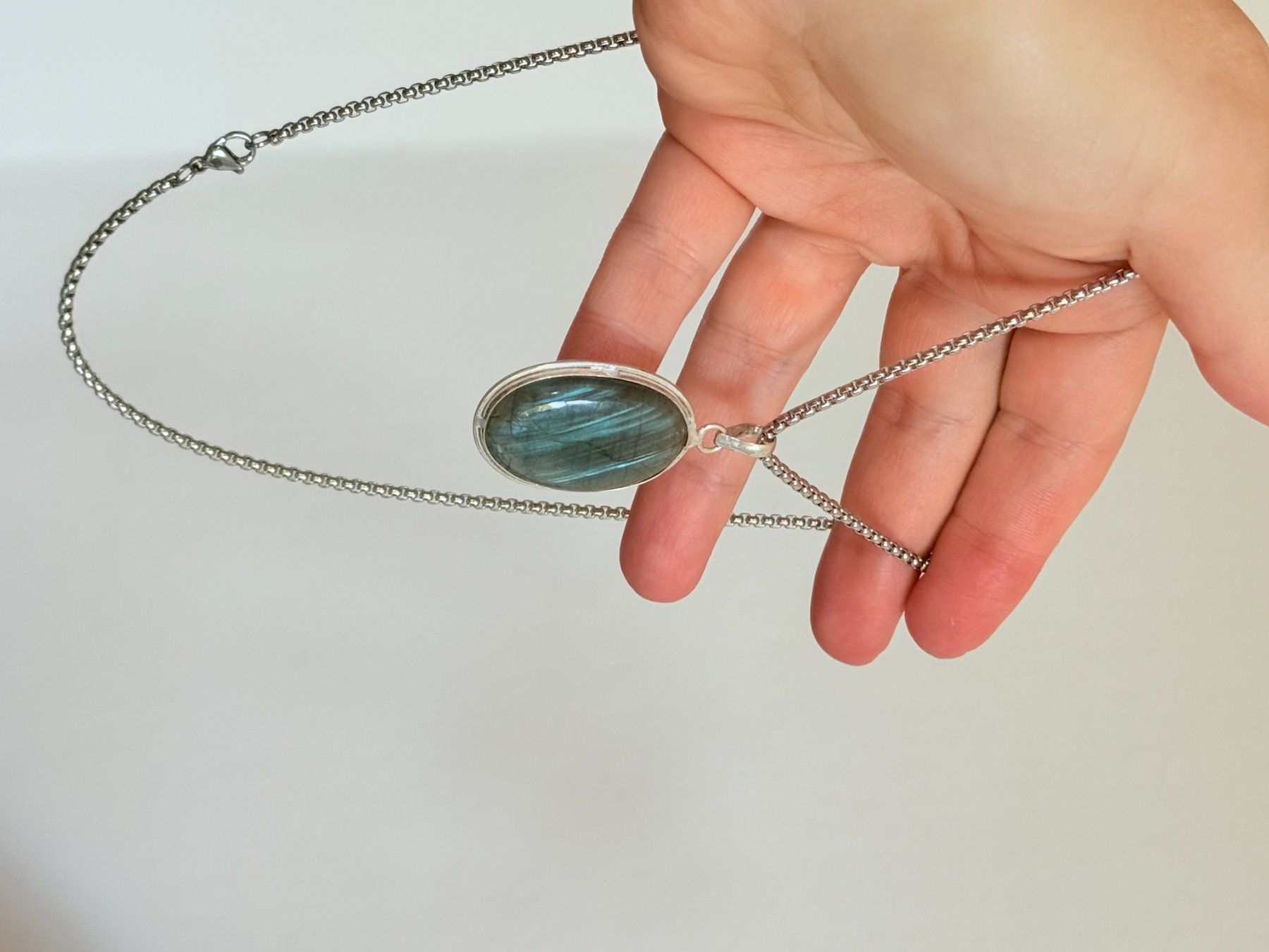 Ketten: Collier avec labradorite - Élégant & Naturel! – Neu und originalverpackt aus Genève von AWWA 8