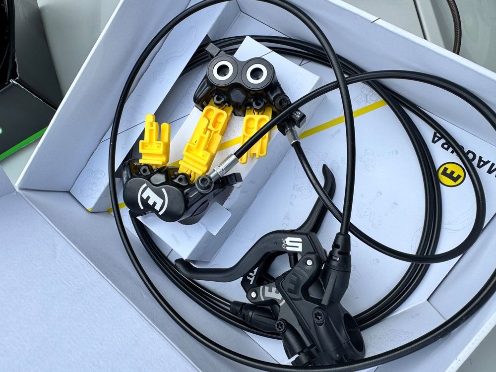 2 x MAGURA MT5 - Full set (Front and Rear) - neu, new, neufs (Neu und ...