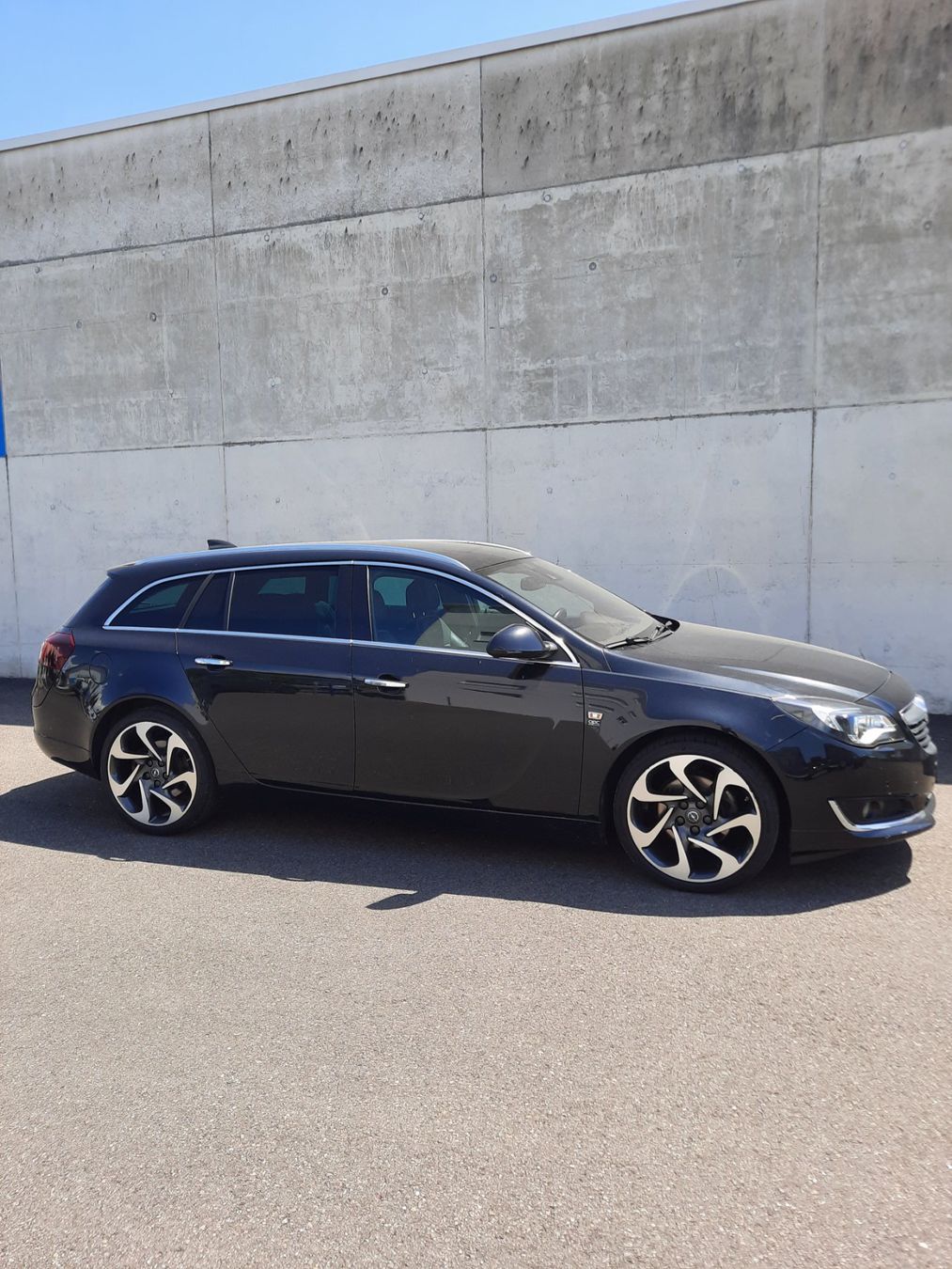 Opel Automobili: Opel Insignia Kombi 2.0 TDI – Usato da Ottikon b.Kemptth. venduto da Sharan6 1
