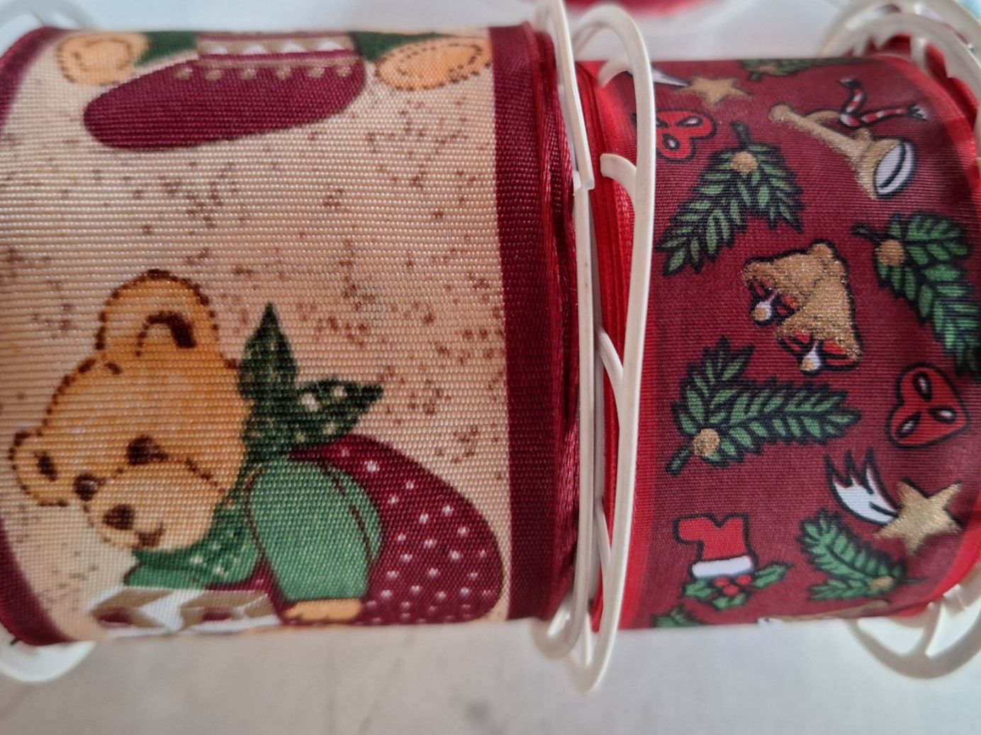Nastri decorativi: 12 ROLLEN WEIHNACHTSBAND GESCHENKBAND – Nuovo (secondo la descrizione) da Huttwil venduto da Kunterbuntli 2
