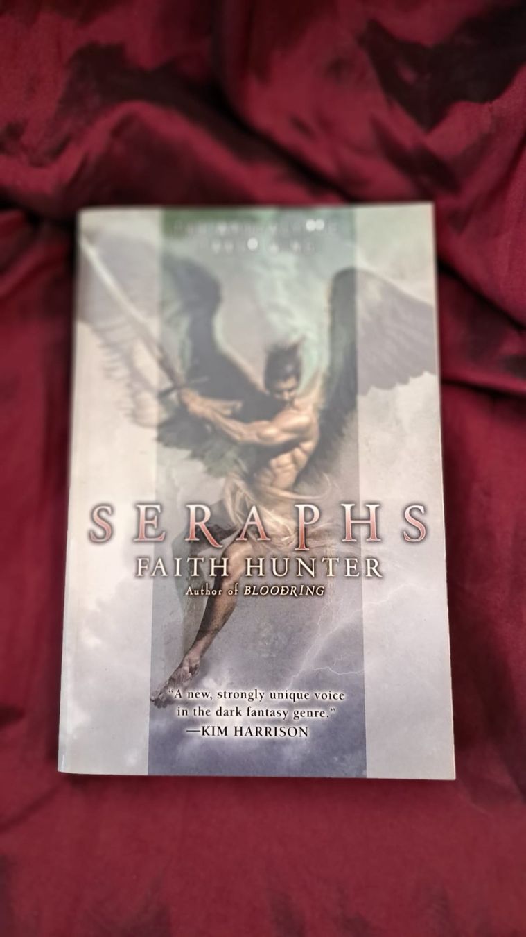 Libri: Seraphs by Faith Hunter ENG – Usato da Waltenschwil venduto da Catlady