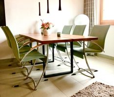 6 Esstühle Design KFF zusammen
