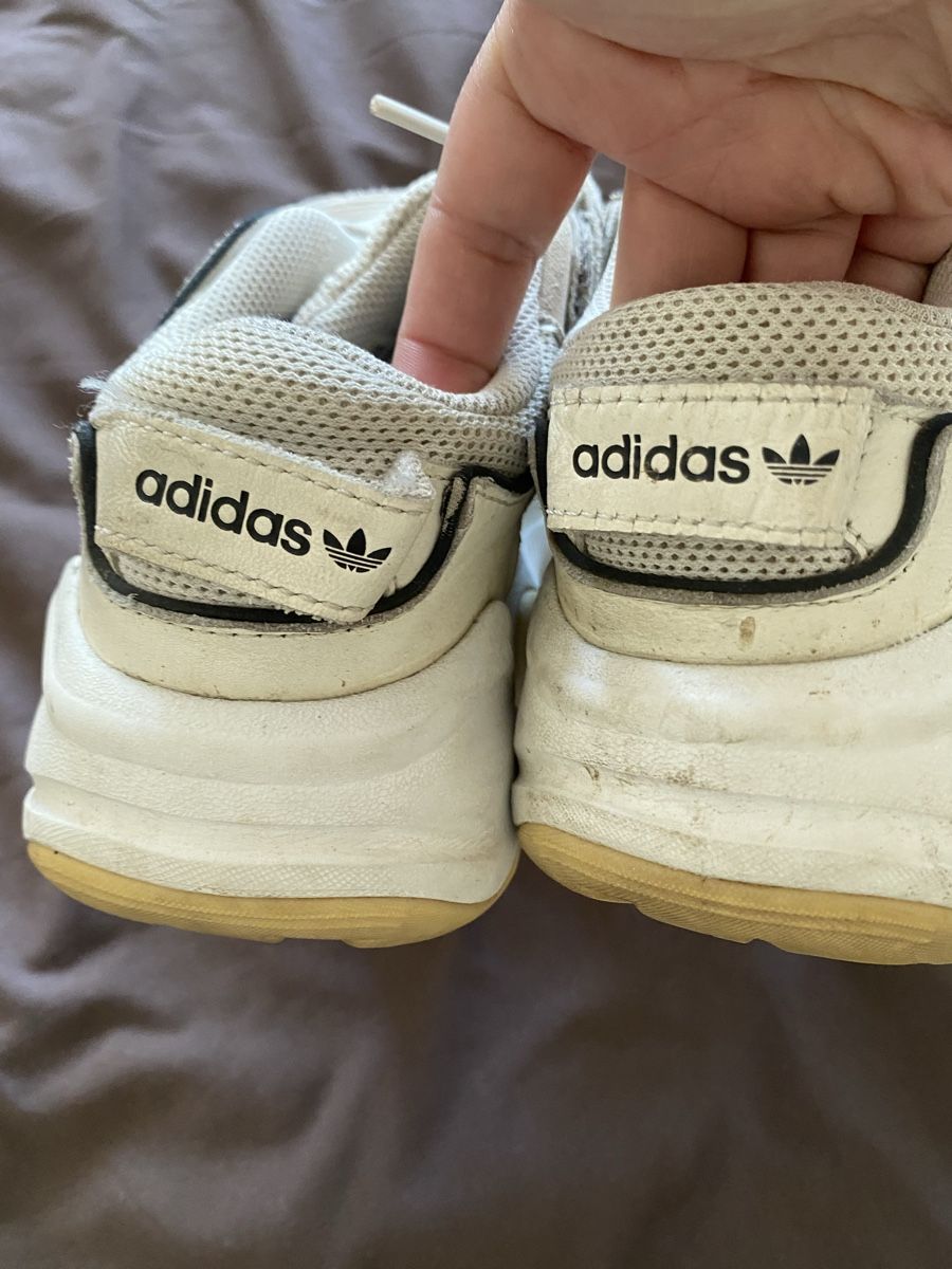 Adidas Scarpe da donna: Joli chaussure taille 37/5 – Usato da Brügg BE venduto da nou_8ht9 3