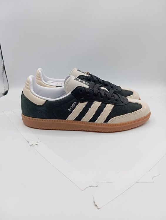 adidas gazelle silver green womens 036516 Adidas Samba Classic Junior Shoes – Brine Sporting Goods main image 1