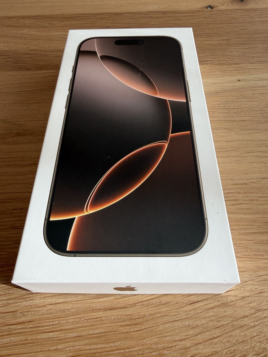 Apple Telefoni cellulari / Smartphones: Neuwertiges iPhone 16 pro Desert Titan  – Usato da Oberbüren venduto da Mabi1975 2
