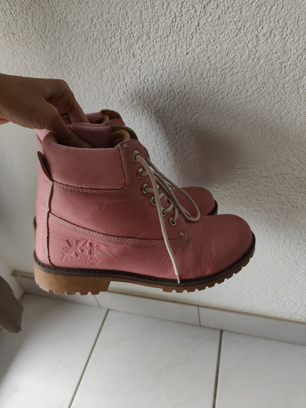 Damenschuhe: Bottes rose clair  – Gebraucht aus Prez-vers-Noréaz von MarinAcores89