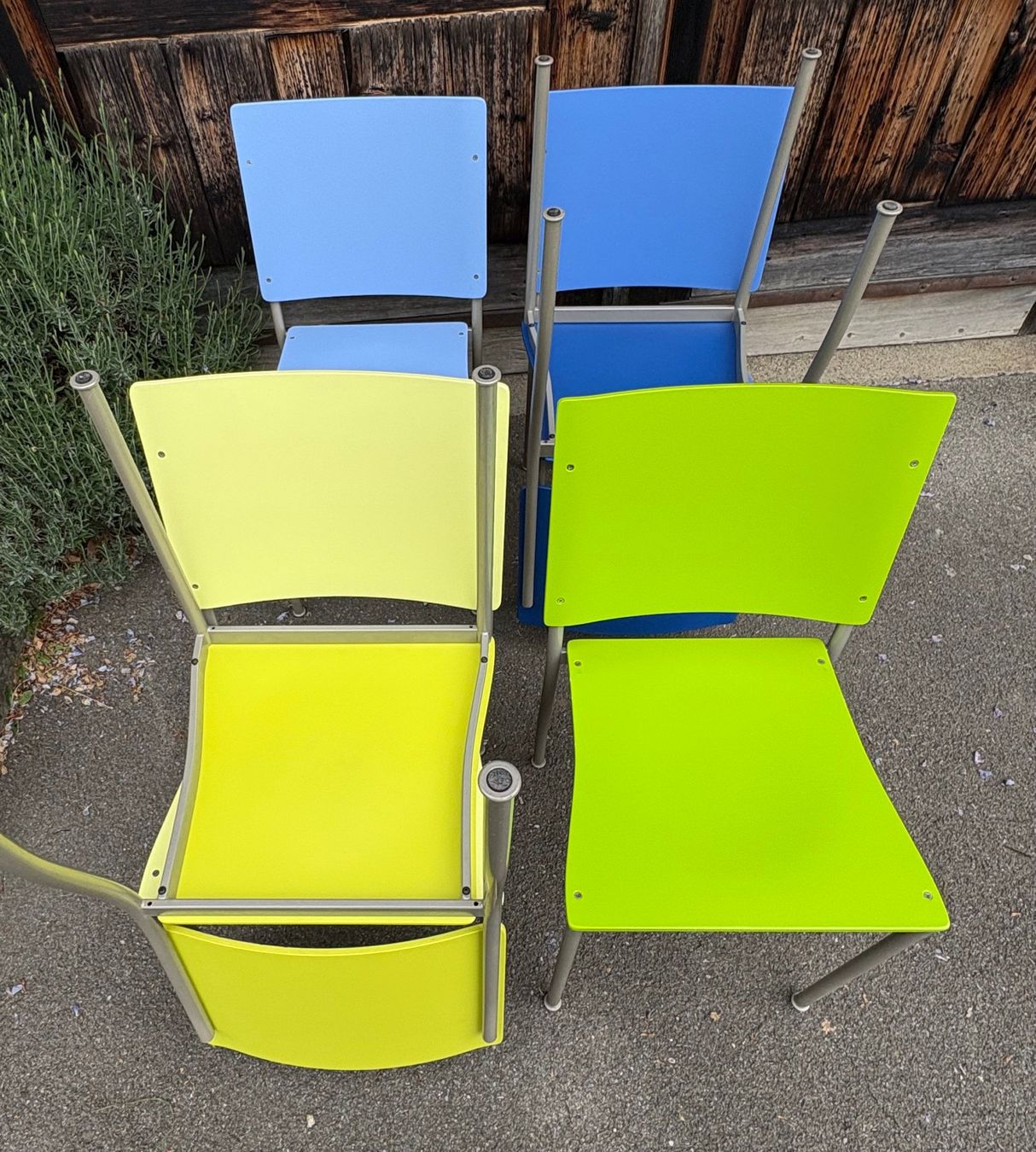 Sedie: 6er Set farbenfrohe Stühle, ideal für Wohnzimmer oder Küche – Usato da Spiez venduto da Kenste 3