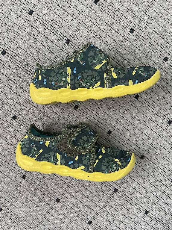 Scarpe per ragazzi: Superfit Grösse 29, Hausschuhe – Usato da Endingen venduto da andrealita1983 1