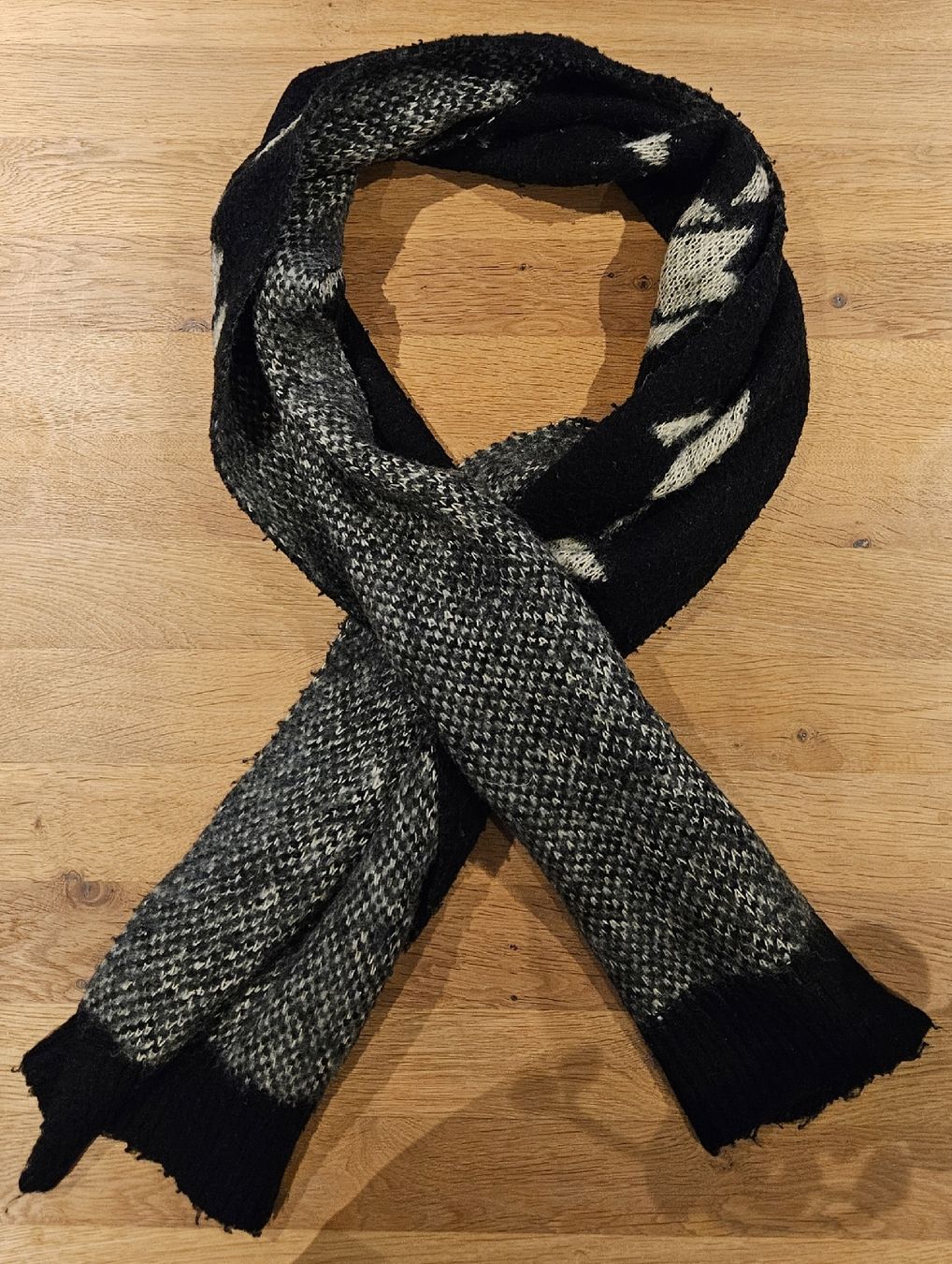 Foulards, Tücher & Schals: Schal – Gebraucht aus Zizers von Natascia.Lentini