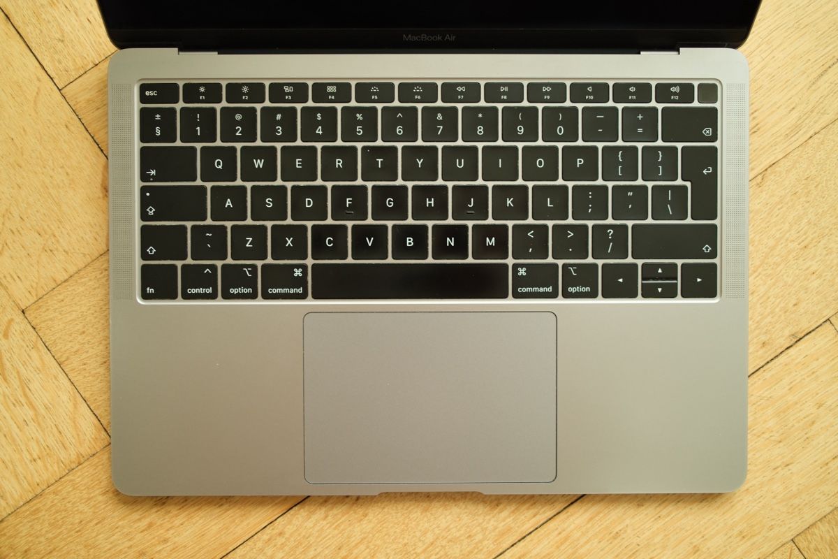 Apple Notebook: Macbook air 13 8GB RAM, 256GB SSD – Usato da Basel venduto da ola_d9ym 1