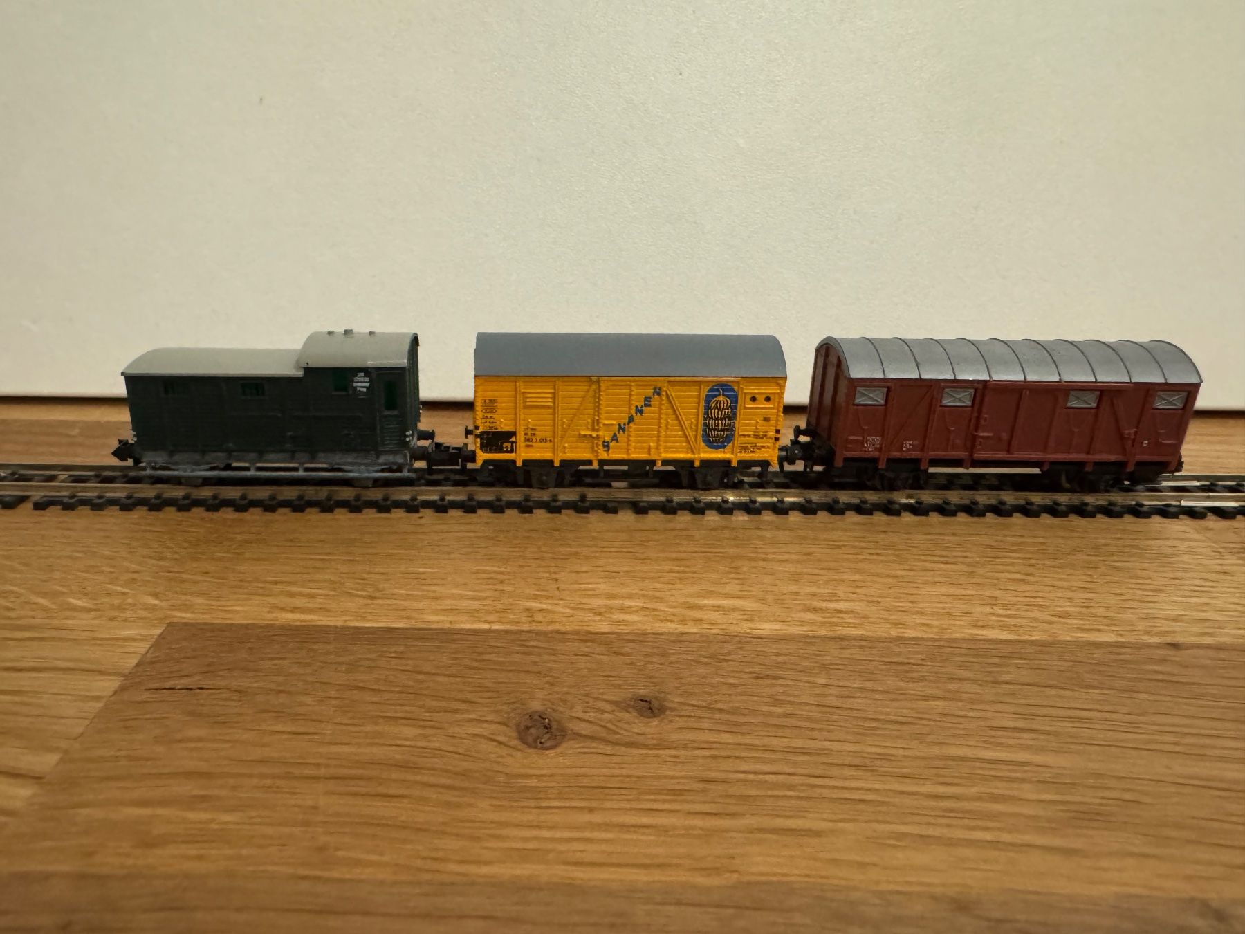 Trix Modellini di ferrovie: Minitrix/Lima Güterwagen – Nuovo (secondo la descrizione) da Schlierbach venduto da Look8