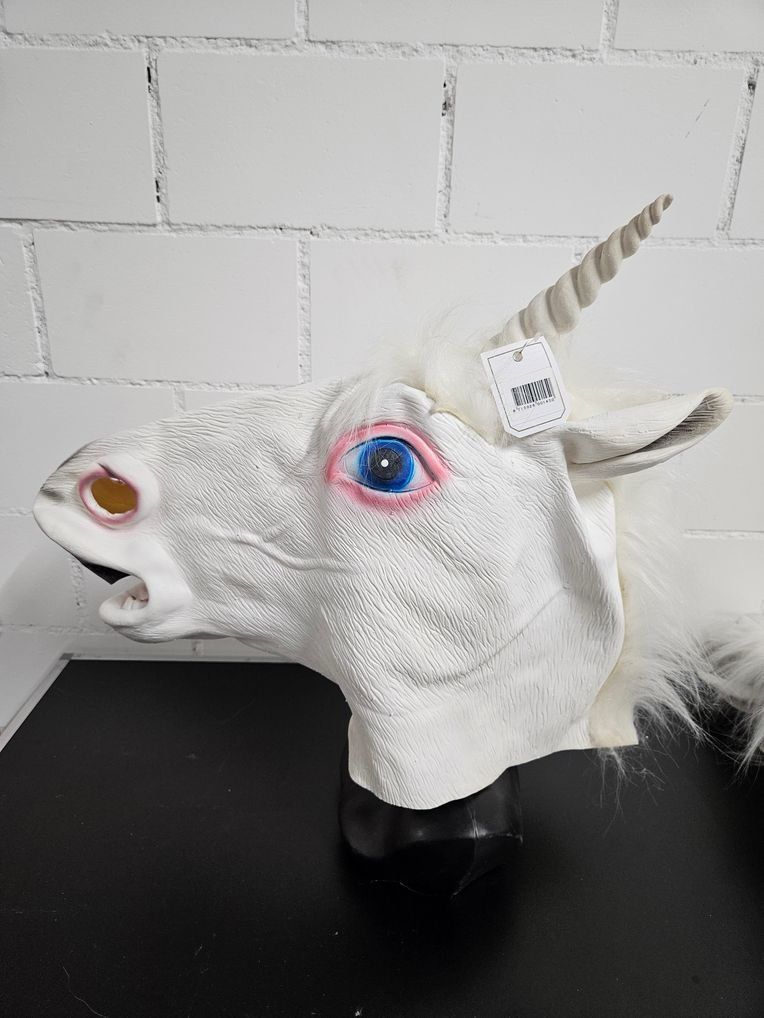 Masken: Neu - Maske - Einhorn – Neu und originalverpackt aus Dagmersellen von Jarsetz_Restposten