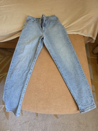 Jeans Levi's High Waisted Taper Grösse 26 hellblau guter Zus