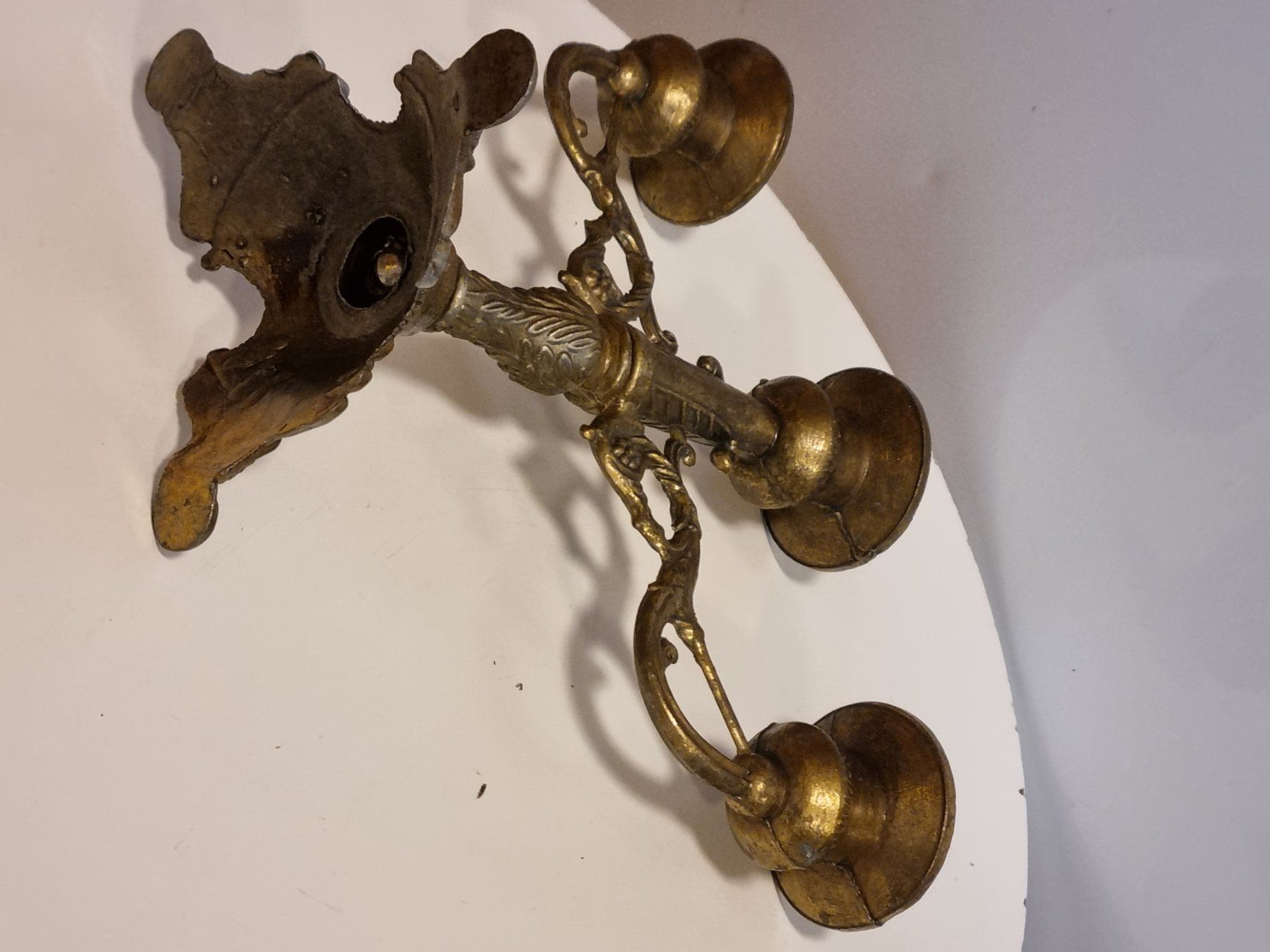 Portacandele: Antiker 3-armiger Kerzenhalter Messing um 1900 – Usato da Scharnachtal venduto da devin03 5